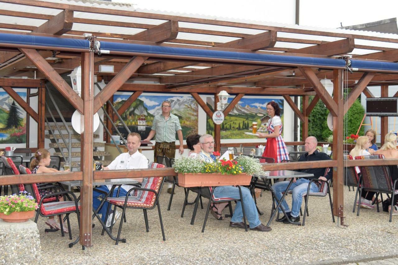 Hotel - Restaurant Baumann Freiberg am Neckar Extérieur photo